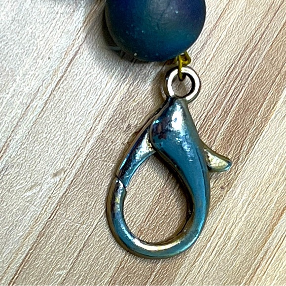 Vintage Butterfly Beaded Bracelet with rainbow aura Crystal geode - Picture 5 of 8